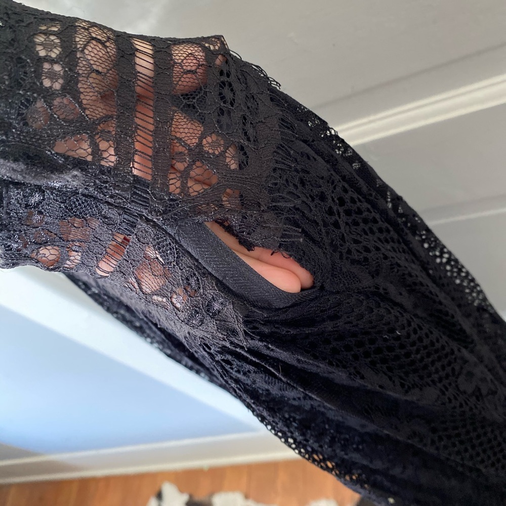 Lace Dress - Picture 3 of 3